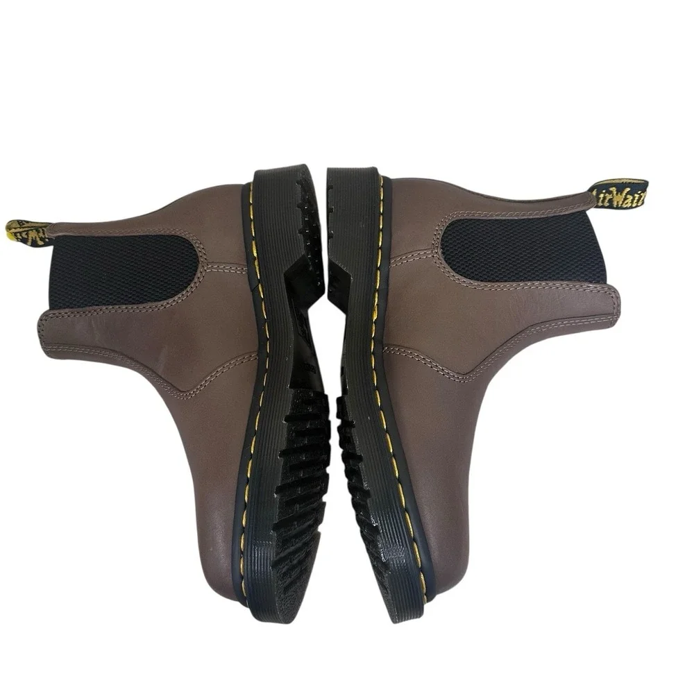 Dr. Martens Chelsea Boot 2976‎ Mens Sz 6 Womens Sz 5 Brown Leather Pull On Lug